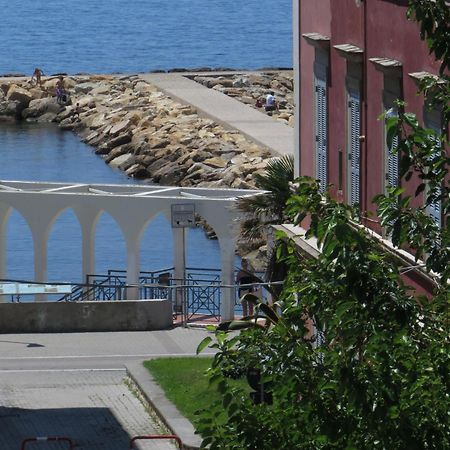 5 Rooms Affittacamere Civitavecchia Exterior photo